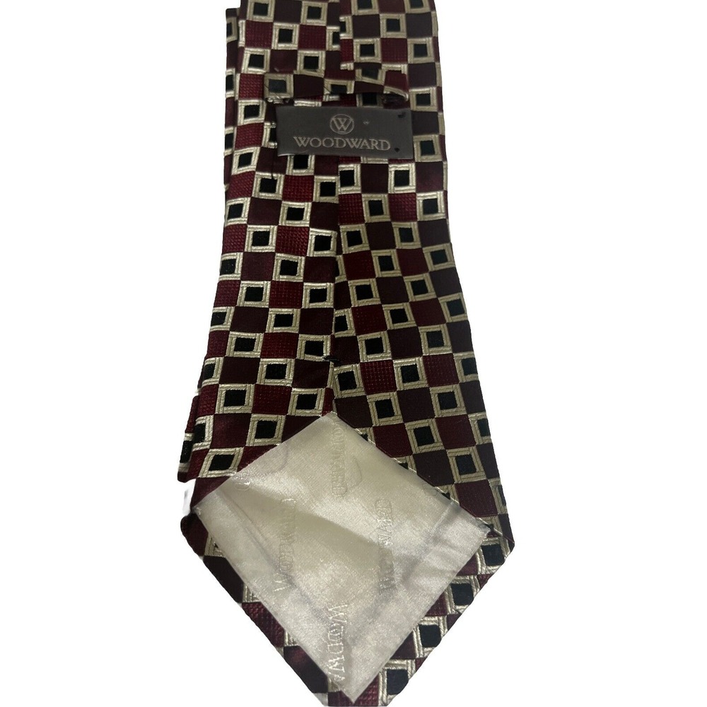 Woodward Geometric Multicolor Silk Tie - 56L‎ 4.0W Made By M Pendleton